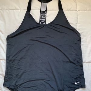 Women’s Nike Tank Top Size Medium